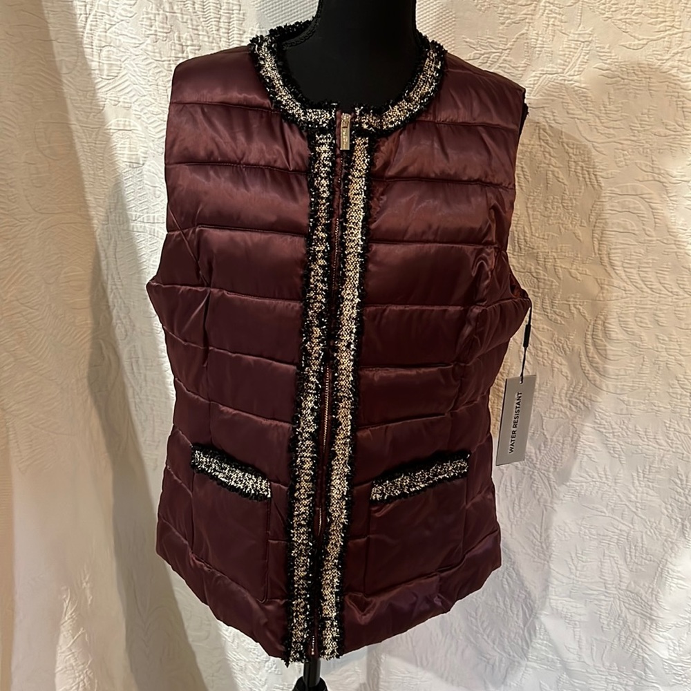 Karl Lagerfeld Paris Puffer Vest, size‎ large, NWT